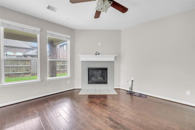 Living room with Fireplace | Image 5