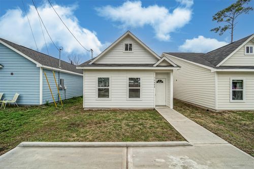 16888 Kempwood, Montgomery, TX, 77316-6739 | Card Image