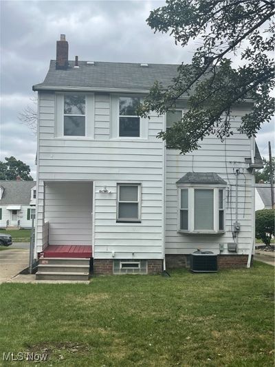 5183 Thomas Street, House other with 3 bedrooms, 2 bathrooms and null parking in Maple Heights OH | Image 3