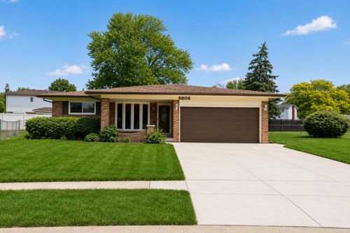 5806 Wedgewood Rd, Canton, MI, 48187-3320 | Card Image
