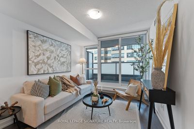 305 - 125 Redpath Ave, Condo with 1 bedrooms, 2 bathrooms and null parking in Toronto ON | Image 2