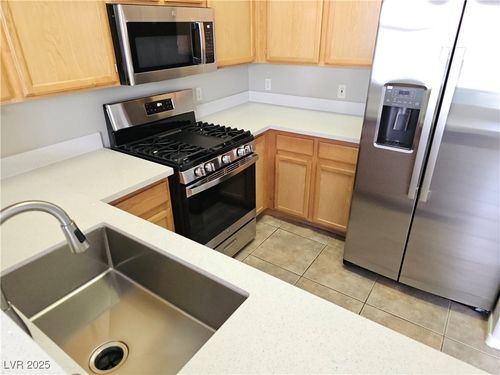 apt-4021-700 Carnegie St, Henderson, NV, 89052-5633 | Card Image