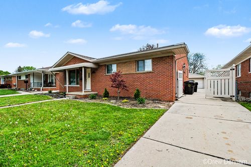 1797 Newman St, Trenton, MI, 48183-1730 | Card Image