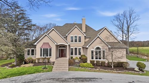 17 Forrest Way, Poughkeepsie, NY, 12603-3840 | Card Image