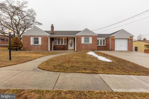 2413 Darnay Ln, WILMINGTON, DE, 19808-4111 | Card Image