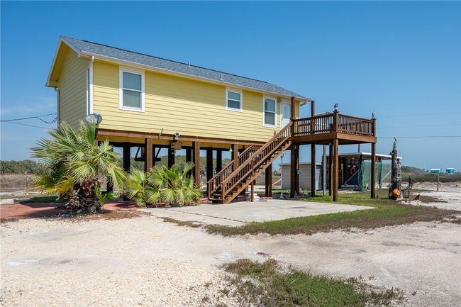 326 E 10 Th St, House other with 1 bedrooms, 2 bathrooms and null parking in Rockport TX | Image 5