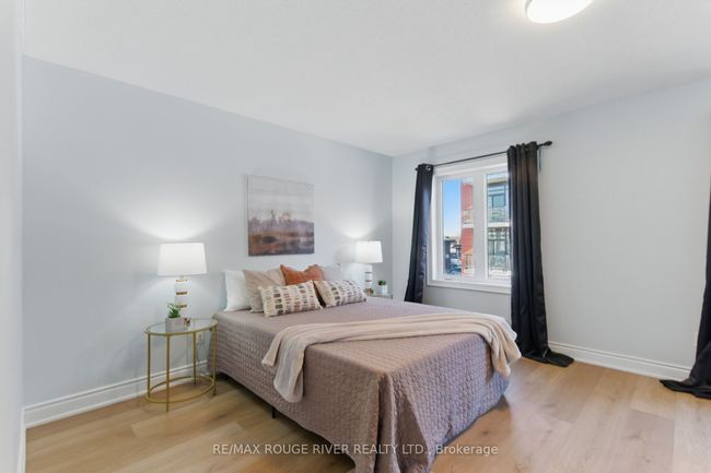 4 Prospect Way, House attached with 3 bedrooms, 3 bathrooms and 1 parking in Whitby ON | Image 36