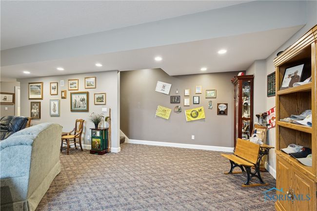 UNIT-113 - 1121 Town Line Rd, Condo with 2 bedrooms, 3 bathrooms and 4 parking in Bryan OH | Image 34