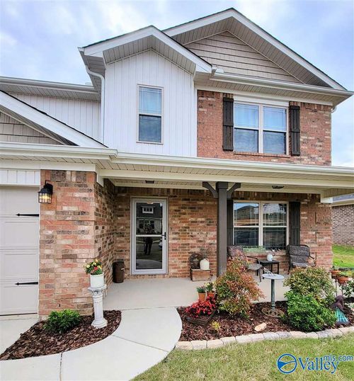 266 Maggie Mance Ln, Harvest, AL, 35749-2503 | Card Image