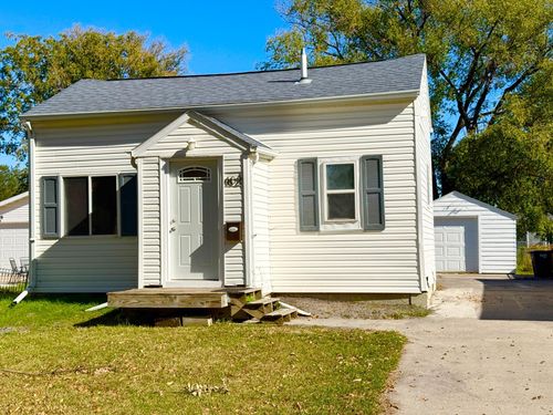 402 22nd St S, Fargo, ND, 58103-1346 | Card Image