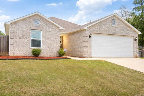 6300 Lena Dr, Alexander, AR, 72002-8033 | Card Image