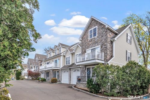 15-39 Maple Tree Ave, Stamford, CT, 06906-2271 | Card Image
