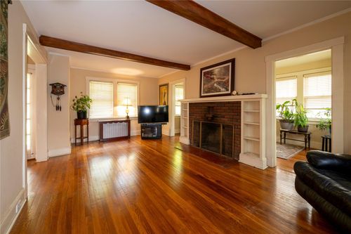 11 Ogden Ave, White Plains, NY, 10605-2305 | Card Image