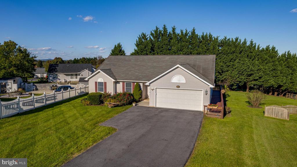 Spartan Dr, Martinsburg, WV 25403
