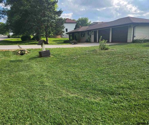 715 Lakeview Dr, Eagle, NE, 68347-2077 | Card Image