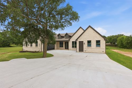 7016 Westover Dr, Granbury, TX, 76049-4759 | Card Image