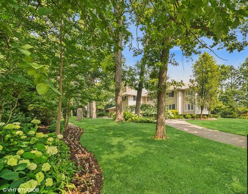 646 Prospect Ave, Winnetka, IL, 60093-2320 | Card Image