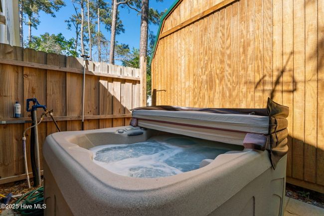 306 Ne 55 Th St, House other with 3 bedrooms, 1 bathrooms and null parking in Oak Island NC | Image 30