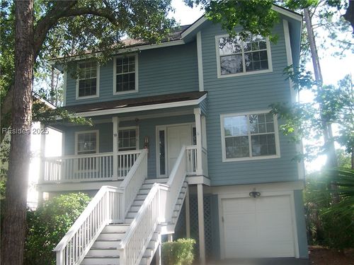9-18 Pine Burr Rd E, Hilton Head Island, SC, 29926-1126 | Card Image