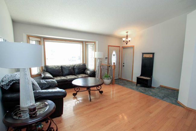 169 Dixon Crescent, Home with 4 bedrooms, 3 bathrooms and 4 parking in Red Deer AB | Image 7