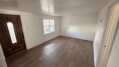 31 N Wayne Avenue, Haverstraw, NY, 10993 | Card Image