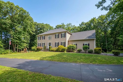 110 Clapboard Hill Rd, Guilford, CT, 06437-2256 | Card Image