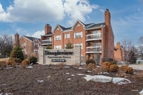 2a-226 S Rush Street, Itasca, IL, 60143 | Card Image