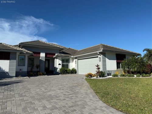 8220 Halbert Ln, Vero Beach, FL, 32968-9497 | Card Image