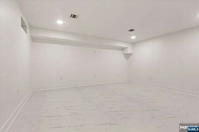 45 Riverview Ter, House other with 6 bedrooms, 6 bathrooms and null parking in Mahwah NJ | Image 38