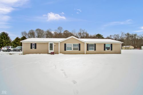 8502 N 1000 W, Commiskey, IN, 47227-9377 | Card Image