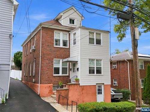 100 Hancox Ave, Nutley, NJ, 07110-3364 | Card Image