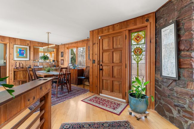68 Ledge Rd, House other with 2 bedrooms, 2 bathrooms and null parking in Burlington VT | Image 10