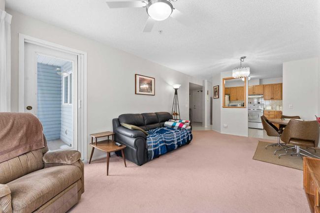3415 - 3000 Hawksbrow Point Nw, Home with 2 bedrooms, 1 bathrooms and 1 parking in Calgary AB | Image 13