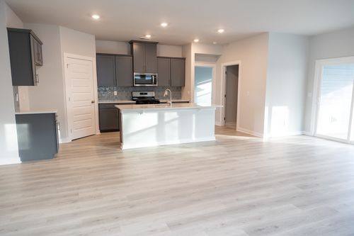 5208 Synergy Pvt Way, Gallatin, TN, 37066 | Card Image