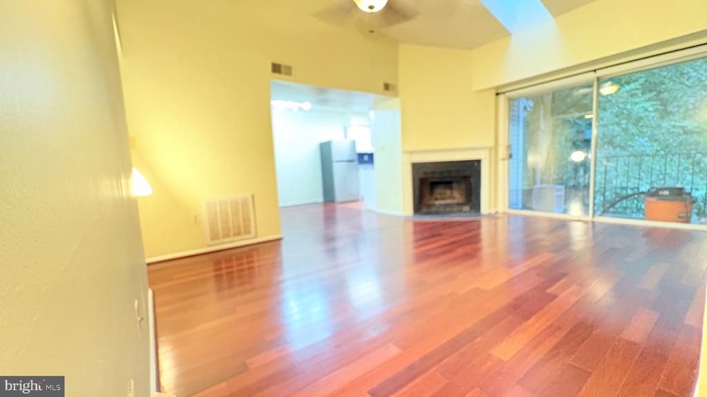 Residential Lease in WOODBRIDGE 3