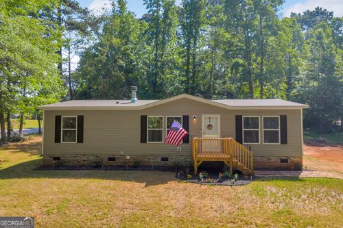 220 Trout Dr, Lavonia, GA, 30553-6035 | Card Image