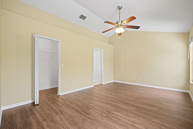 562 Sw Badger Ter, House other with 3 bedrooms, 2 bathrooms and null parking in Port St. Lucie FL | Image 20