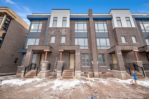 3090 Meadowridge Drive, Oakville, ON, L6H7Z1 | Card Image