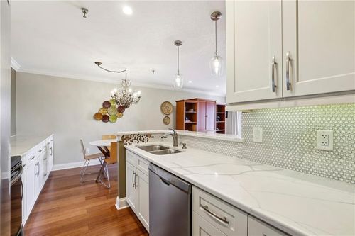 b804-300 Johnson Ferry Road Ne, Sandy Springs, GA, 30328 | Card Image