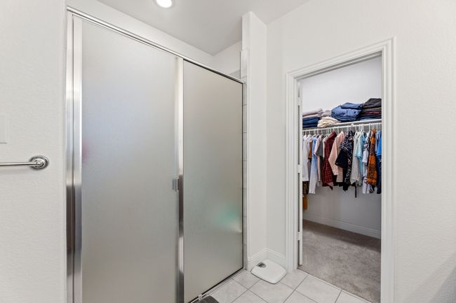 Oversized shower | Image 25