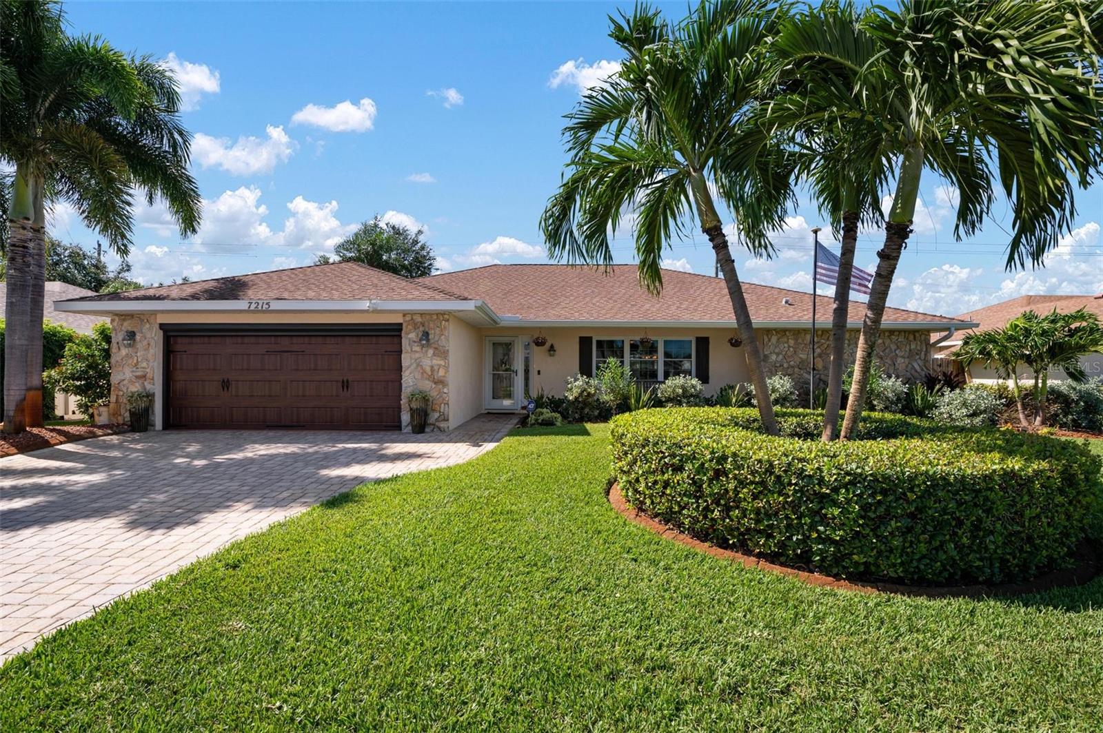 25th Dr, Bradenton, FL 34209