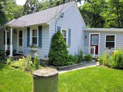 351 Main Dunstable Road, House other with 2 bedrooms, 1 bathrooms and null parking in Nashua NH | Image 2