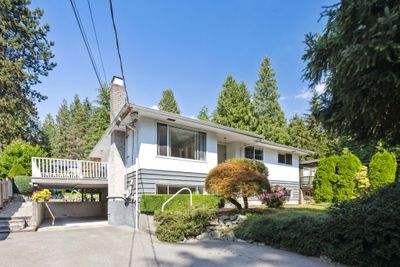 1498 Doran Rd, House other with 5 bedrooms, 3 bathrooms and 4 parking in North Vancouver BC | Image 2