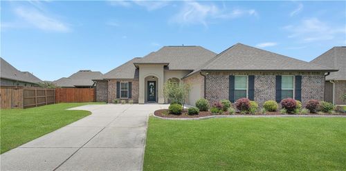 20317 Thornwood Dr, Hammond, LA, 70403-0577 | Card Image