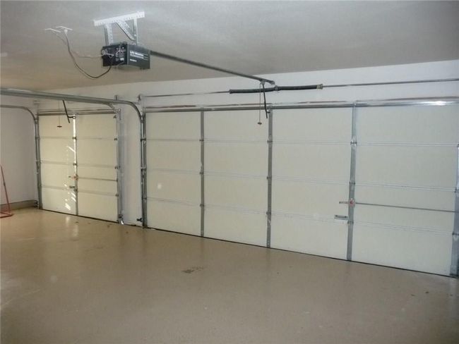 3 Car Swing Garage | Image 26