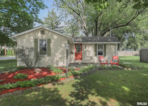 2702 47th St, Moline, IL, 61265-5638 | Card Image