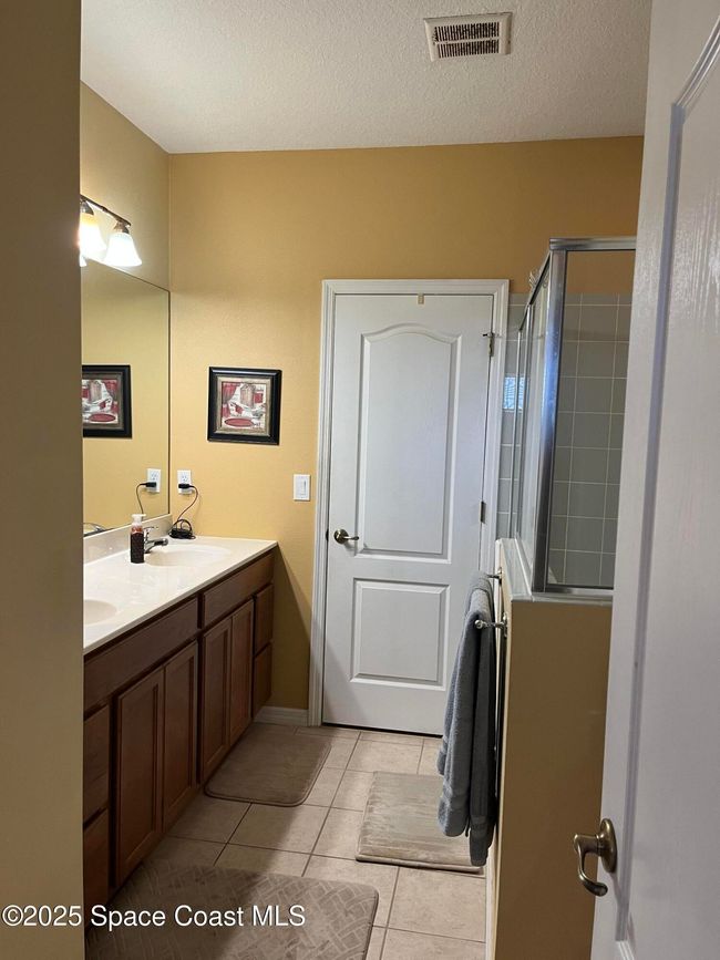 205 - 1065 Venetian Dr, Condo with 3 bedrooms, 2 bathrooms and null parking in Melbourne FL | Image 17