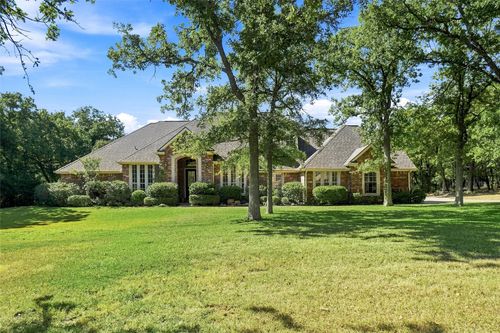 676 Boling Ranch Rd, Azle, TX, 76020-1585 | Card Image