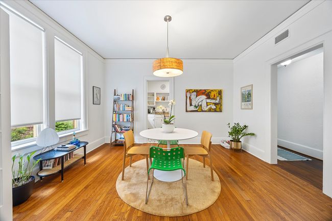 Bright dining Area | Image 10