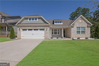 6748 Cambridge Drive, House other with 3 bedrooms, 2 bathrooms and 2 parking in Flowery Branch GA | Image 2